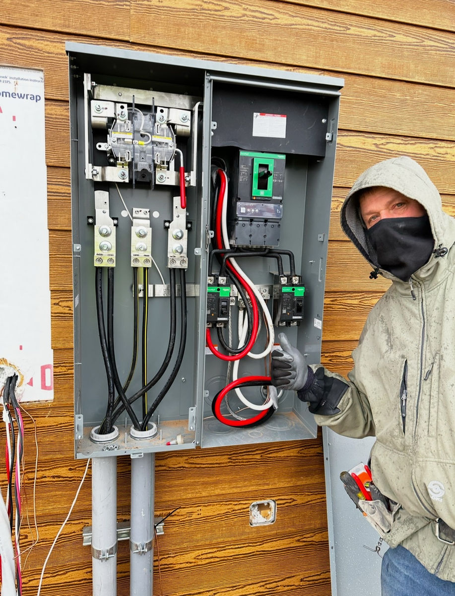 Commercial electric panel installation